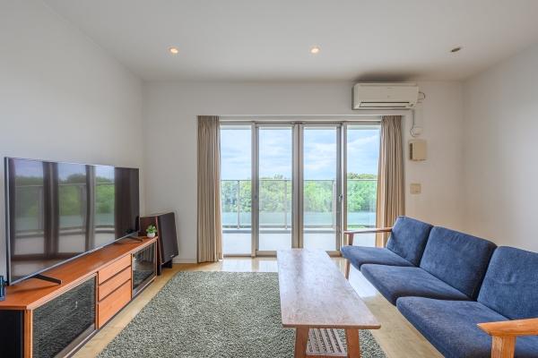 約10.3帖のリビングダイニング