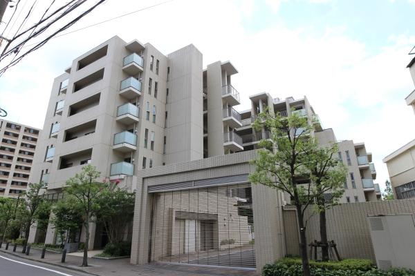 現地外観を北東側から撮影（景観は永続的に保証されるものではございません）