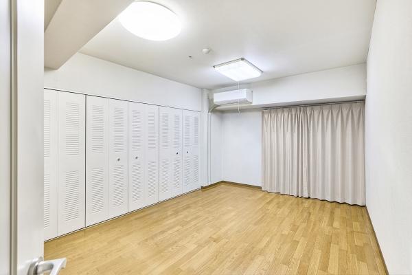 家族団らんを楽しむＬＤＫは和室を開放すると約25帖の広々とした空間になります。