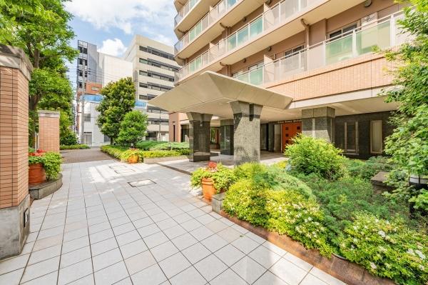 ライオンズタワー池袋 外観