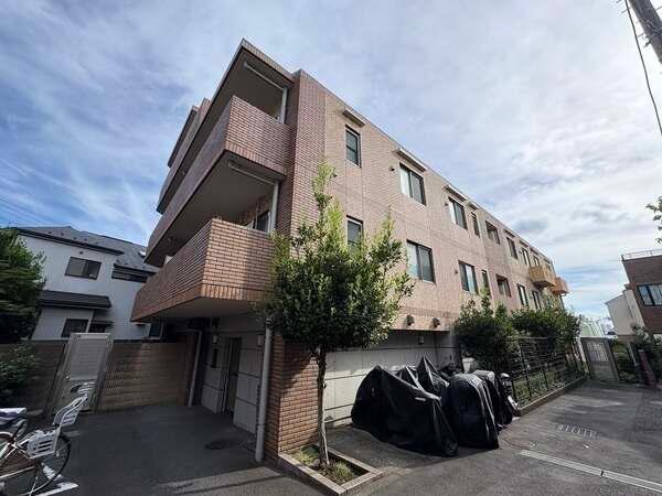 2025年9月には室内リフォームが実施され、清潔で明るい住空間に。快適な新生活が迎えられそうです。