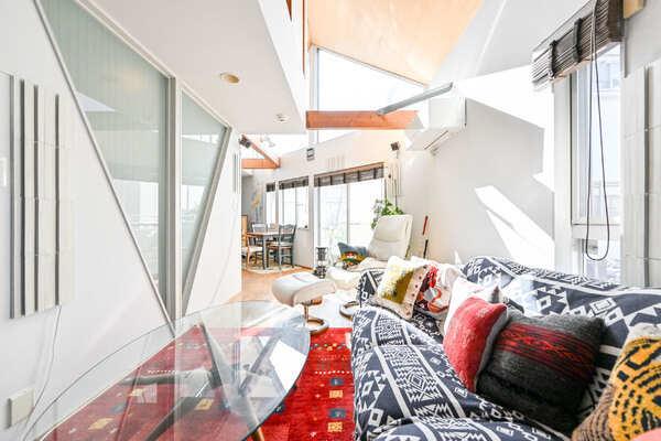 家具・調度品は販売対象には含まれません。