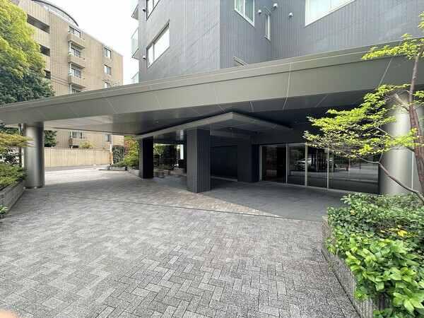 【風除室】