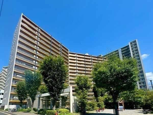 JR京葉線「千葉みなと」駅徒歩4分他、複数沿線利用可能。通勤・通学や休日のお出かけ便利な立地です。