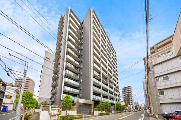 2012年1月築、住友不動産分譲「シティハウス」シリーズマンションです。地上14階建、総戸数78戸。