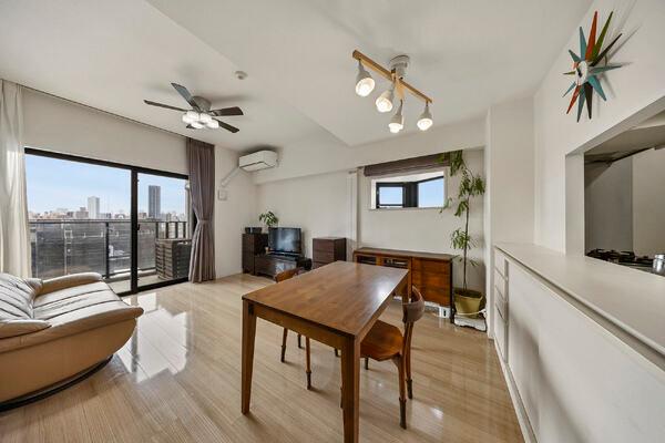 2012年1月築、住友不動産分譲「シティハウス」シリーズマンションです。地上14階建、総戸数78戸。