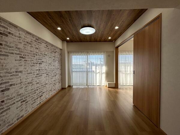 南向きのため、陽当たり良好です。