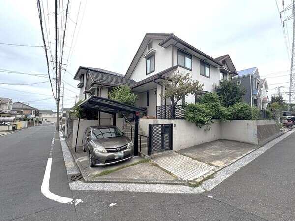 南西角地となります。
