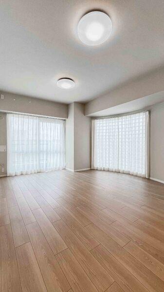 LDバルコニーからの眺望。開けた眺望で周辺の街並みを見渡します。