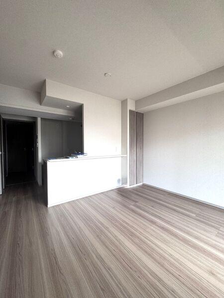 南西側の洋室です