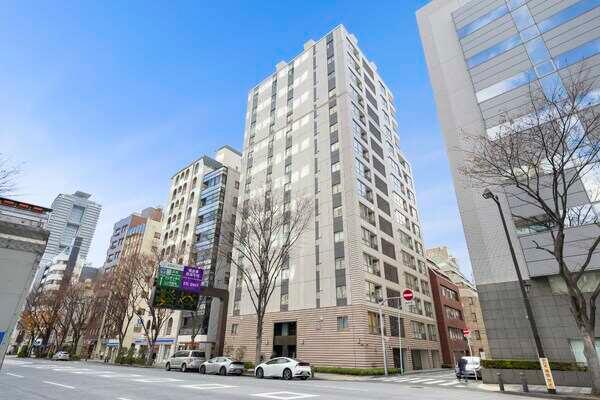 2021年大規模修繕工事実施済、鹿島建設施工の地上15階建てマンション