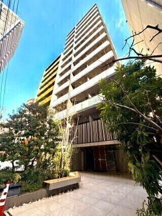 東京建物分譲「Brillia」シリーズ。2023年4月築、地上13階建・RC構造マンション。