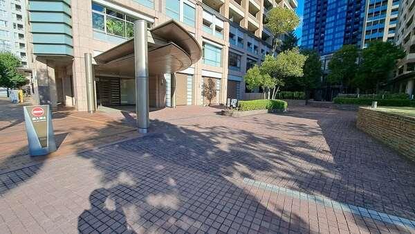 地上36階建の麻布十番エリアのランドマークタワーレジデンスです。