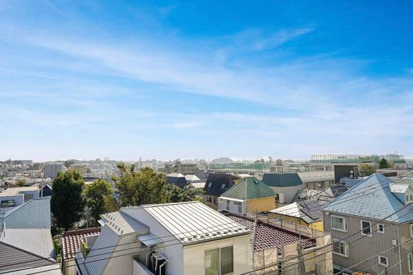 南東向き住戸のため陽当たり良好です。