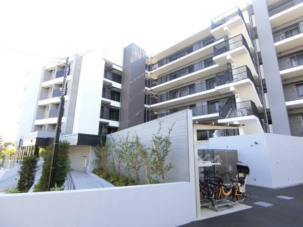 2023年2月築、南向き最上階住戸