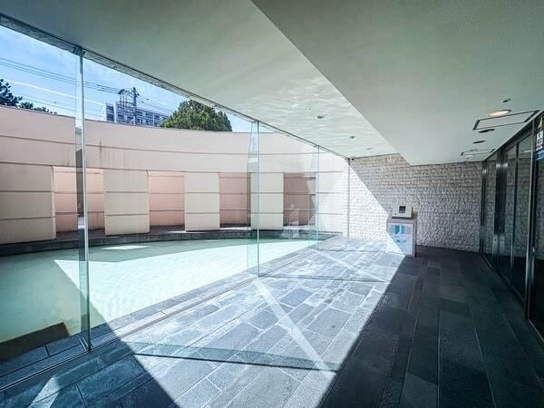 北東バルコニー側