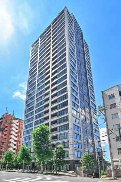 東京メトロ南北線「六本木一丁目」駅徒歩7分など4駅3路線が利用可能。