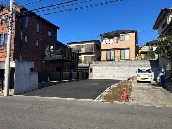 建築条件はありませんので、お好きなハウスメーカーや工務店で建築可。理想の住まいが叶いそうです。