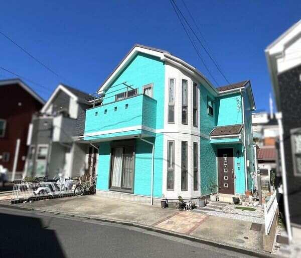 車2台駐車可能な駐車スペース(車種による)