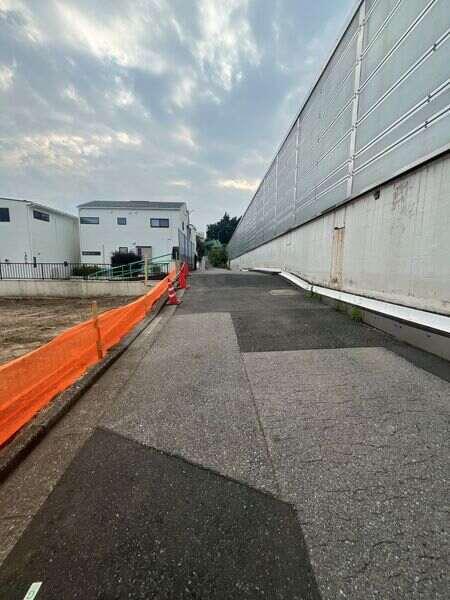 ◆西側道路