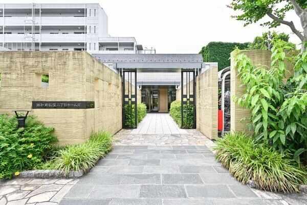 JR中央本線「西荻窪」駅徒歩12分JR総武・中央緩行線「西荻窪」駅徒歩12分