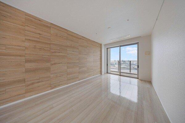 都営大江戸線「月島」駅、東京メトロ有楽町線「月島」駅徒歩12分。複数路線利用可能な立地です。