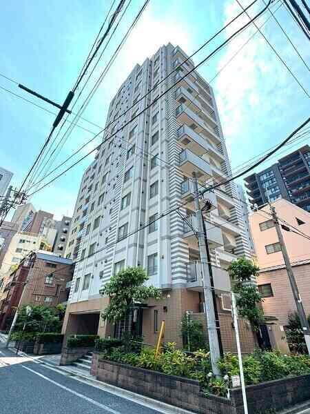 大和ハウス工業分譲×川田工業施工×大和ライフネクスト管理。地上12階建・新耐震基準適合マンション。