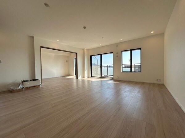 リビングダイニング＋洋室