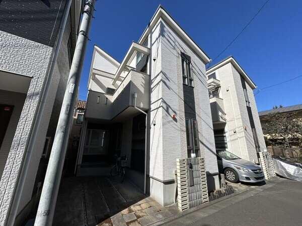 約16.6帖の広々としたリビングダイニングキッチン