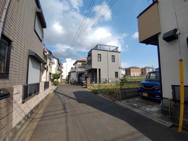 前面道路（撮影年月：2025年06月）