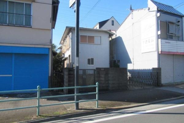現地