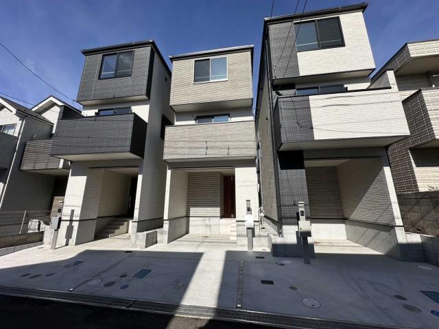 外観：全３区画　中央(撮影年月：2026年01月)