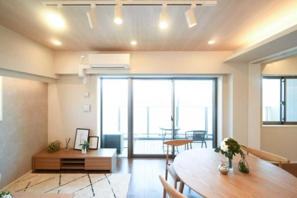 玄関（2024年07月撮影）