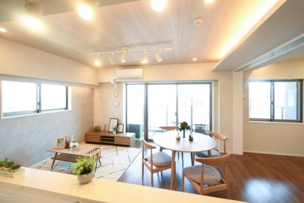 玄関（2024年07月撮影）