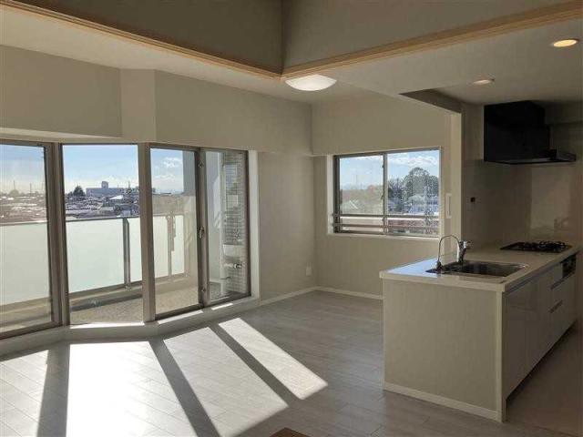 エントランス（撮影年月：2025年11月）