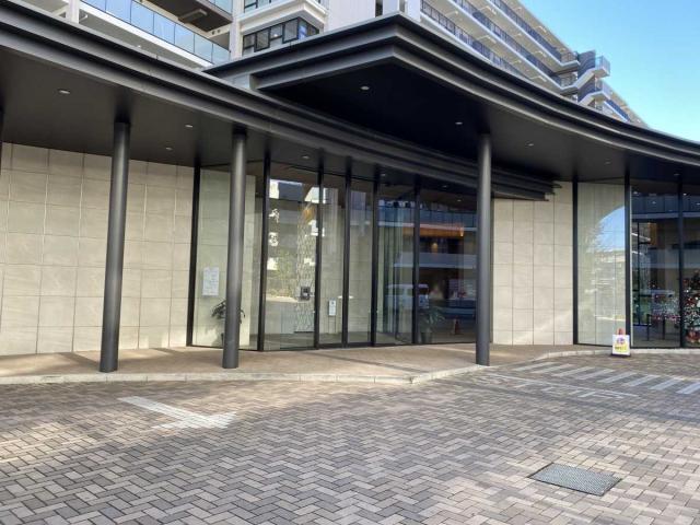 アプローチ(撮影年月：2025年12月)