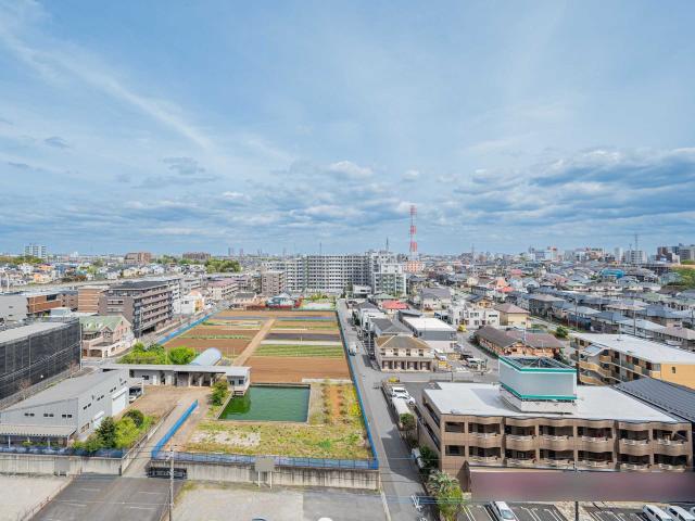 眺望：東側眺望。前面に高い建物がなく、眺望良好です