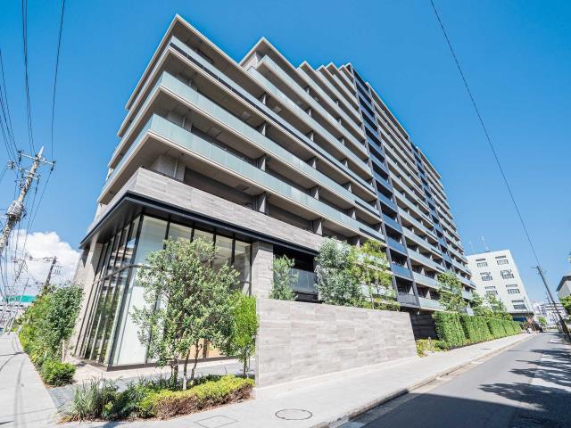 外観：2023年築　総戸数361戸　共用施設あり