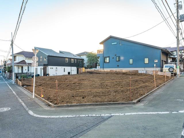 現地：全4区画、区画2：写真正面（撮影年月：2025年12月）