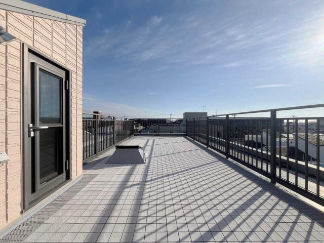 ルーフバルコニー