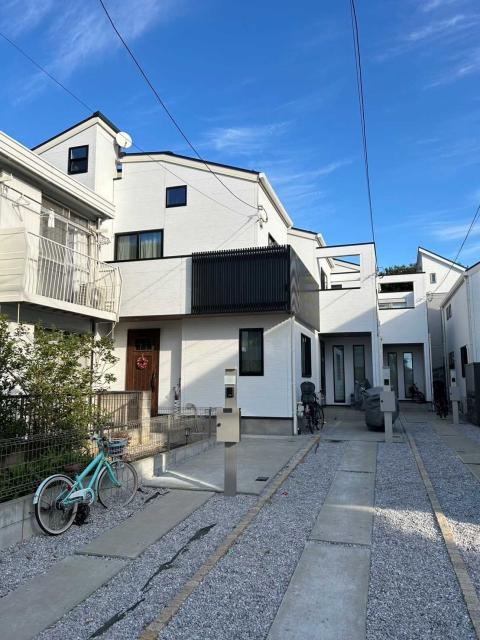 外観：写真中央左(撮影年月：2026年02月)