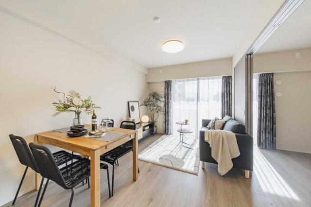 リビング・ダイニング：・家具・調度品は販売価格に含まれておりません