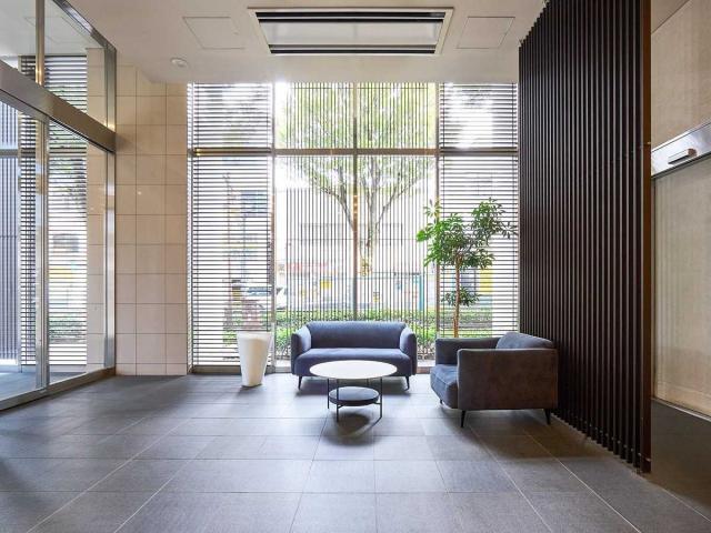 外観：写真中央