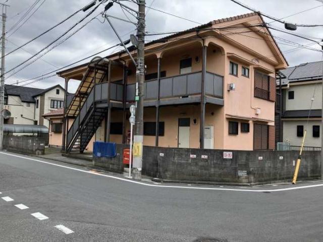 現地（古家あり）：敷地左側部分 建物解体・土地分筆後のお引渡しになります。（撮影年月：2025年09月）