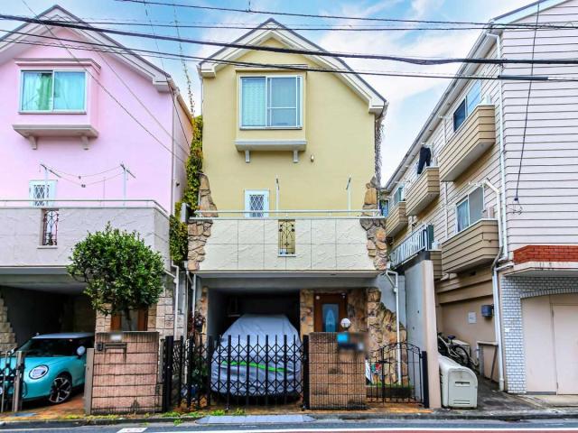 外観：写真中央（撮影年月：2025年11月）