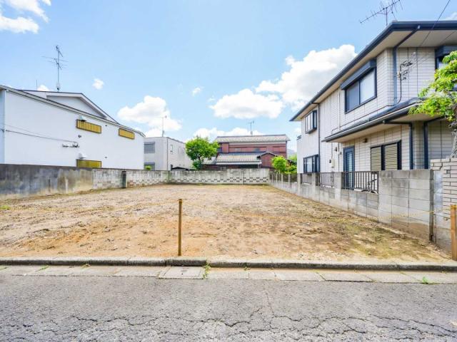 現地：写真右側(全2区画)(撮影年月：2026年05月)