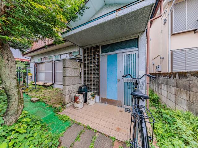 現地（古家あり）：残置物撤去予定(撮影年月：2026年06月)