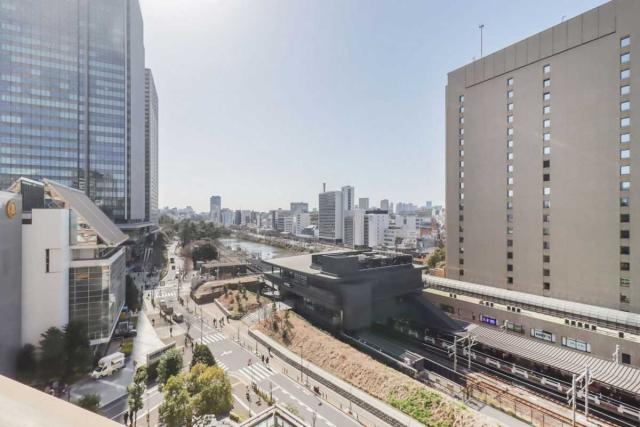 眺望：バルコニーから