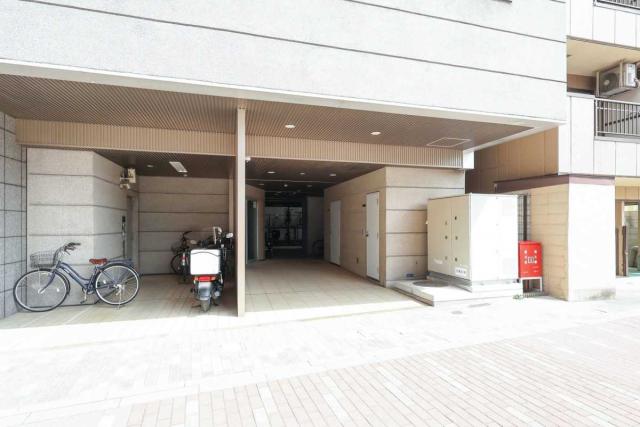 外観：写真中央の建物(撮影年月：2026年03月)