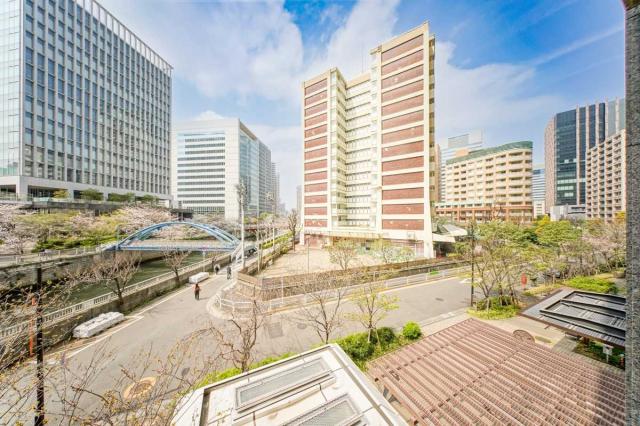 外観：1階　サブエントランス